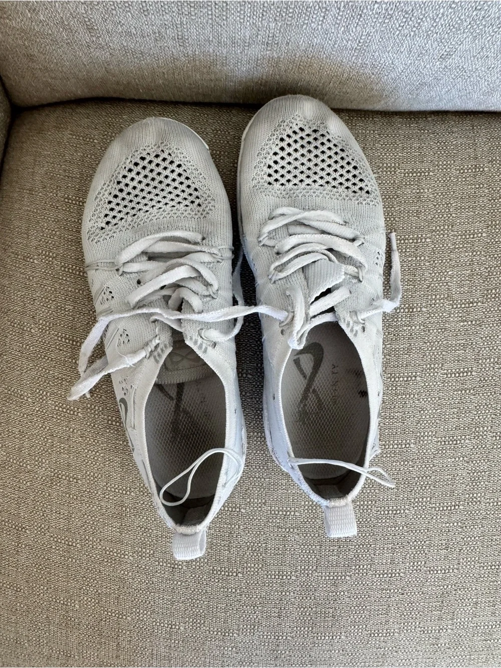 NFINITY Flyte girls White cheer shoes Sneakers